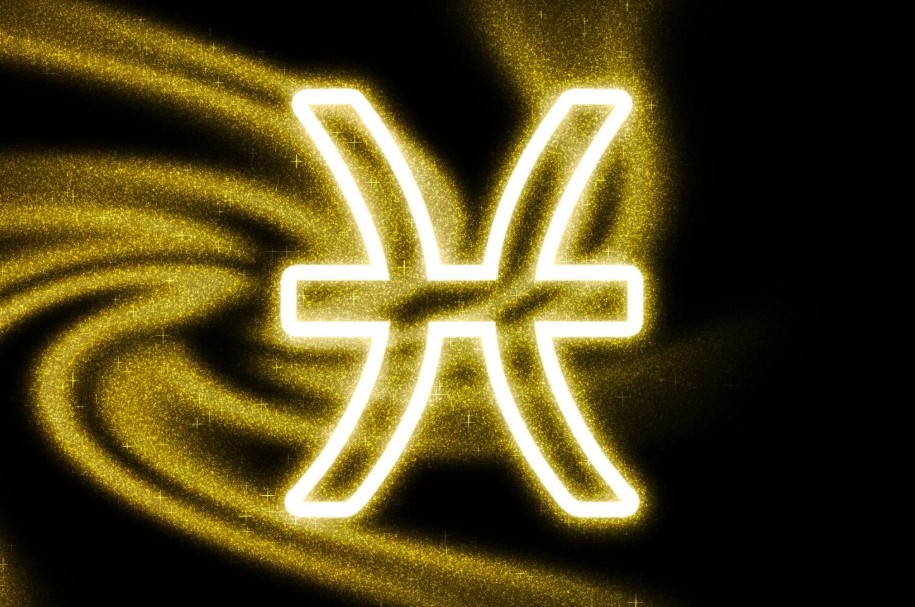PISCES Horoscope | Glow Beauty Center – Dreamy Muse